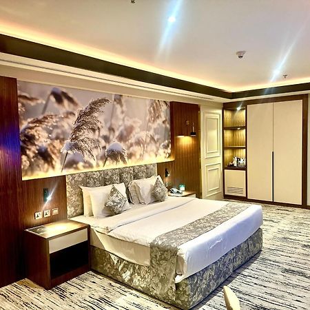 Raintree Rolla Hotel Dubai Exterior photo