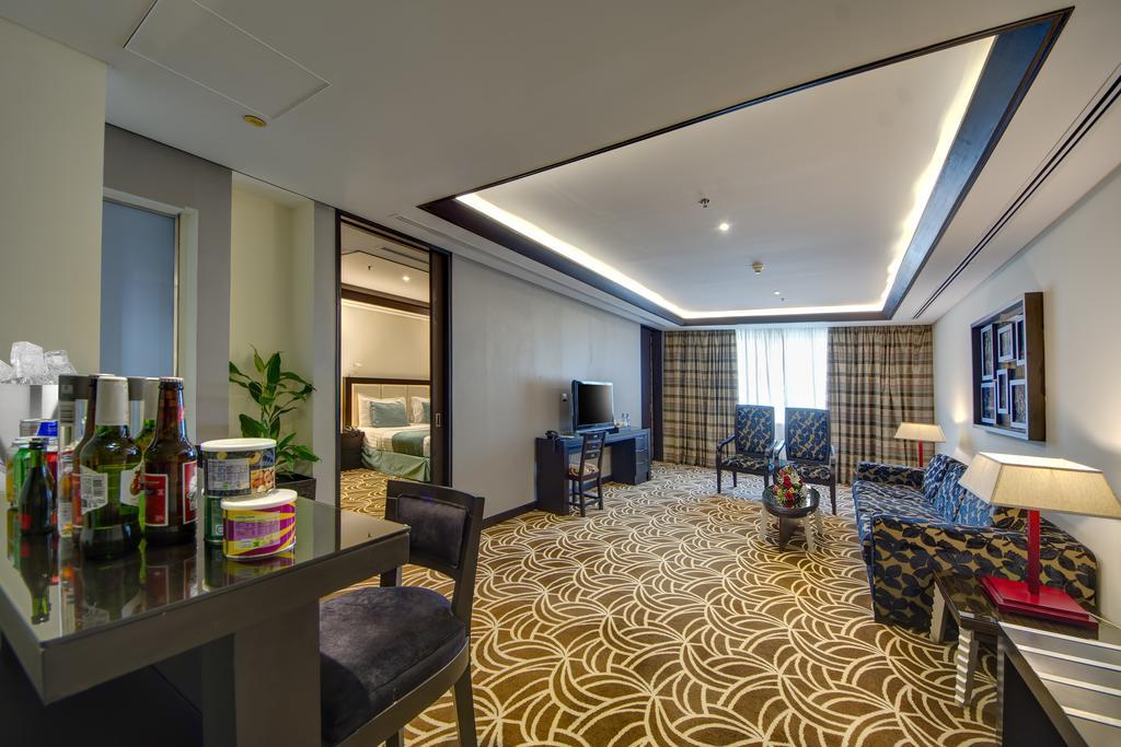 Raintree Rolla Hotel Dubai Exterior photo