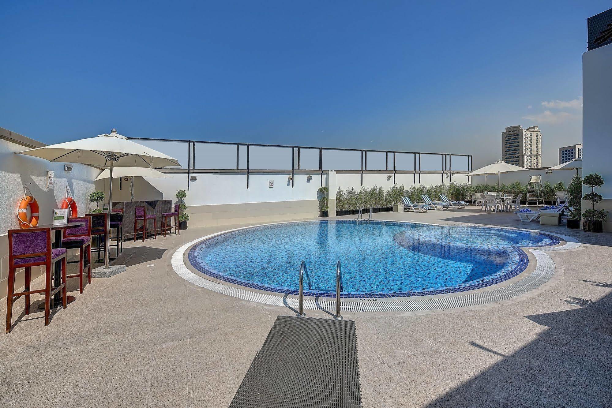 Raintree Rolla Hotel Dubai Exterior photo